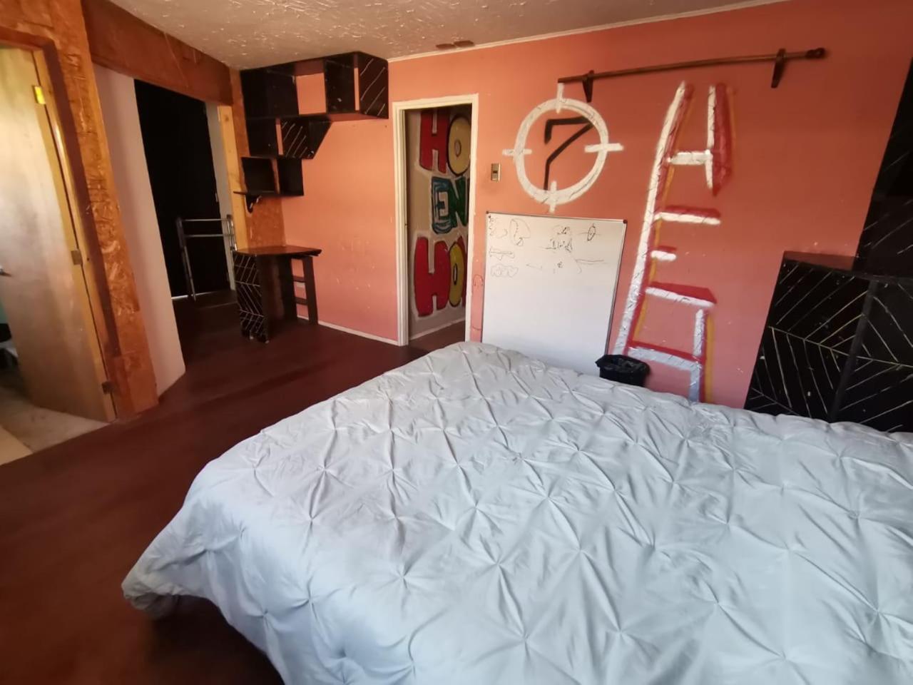 Hostel Enea Homes サンティアゴ エクステリア 写真