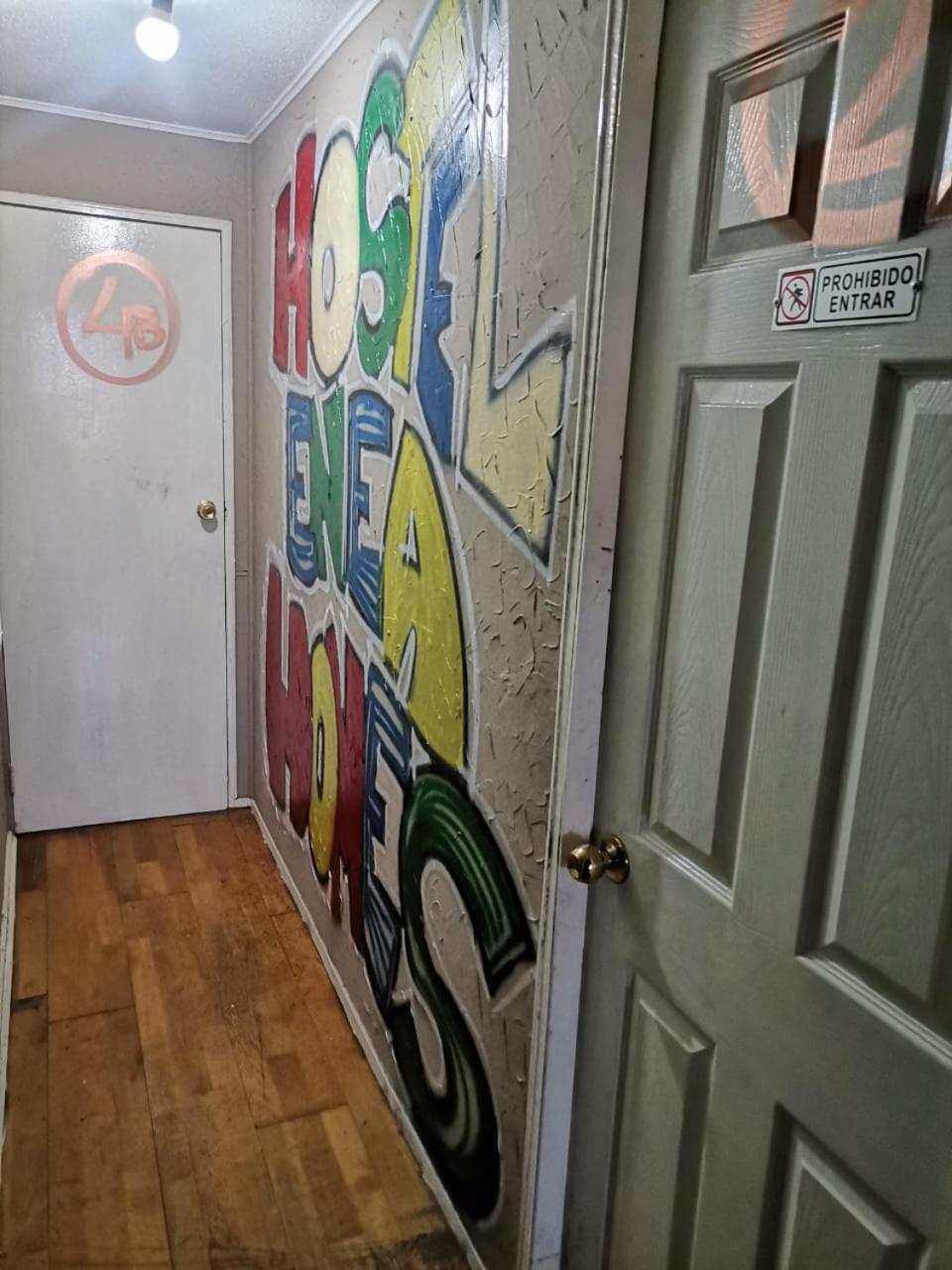Hostel Enea Homes サンティアゴ エクステリア 写真