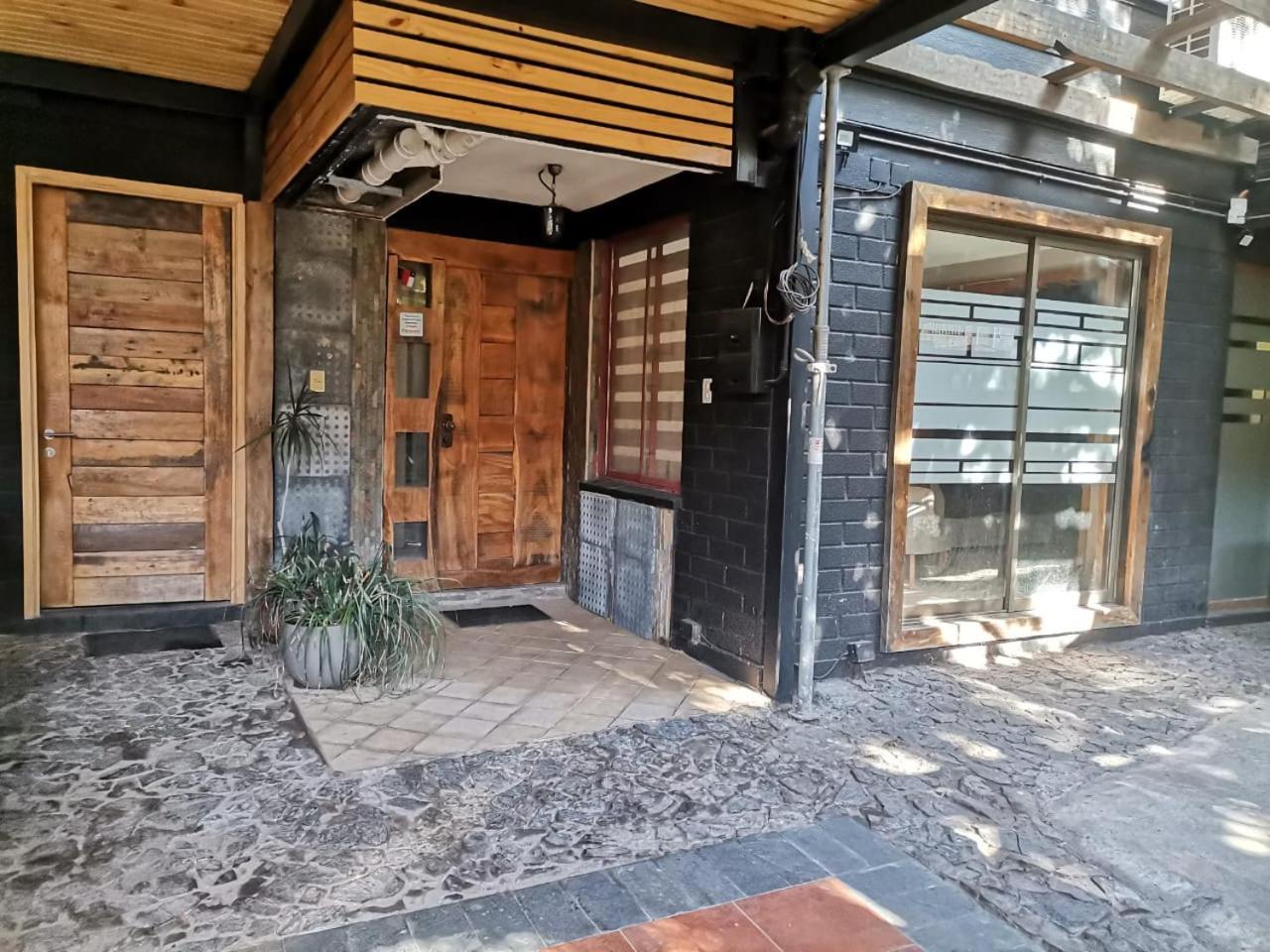 Hostel Enea Homes サンティアゴ エクステリア 写真