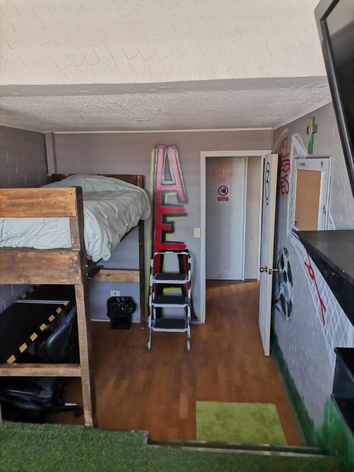 Hostel Enea Homes サンティアゴ エクステリア 写真